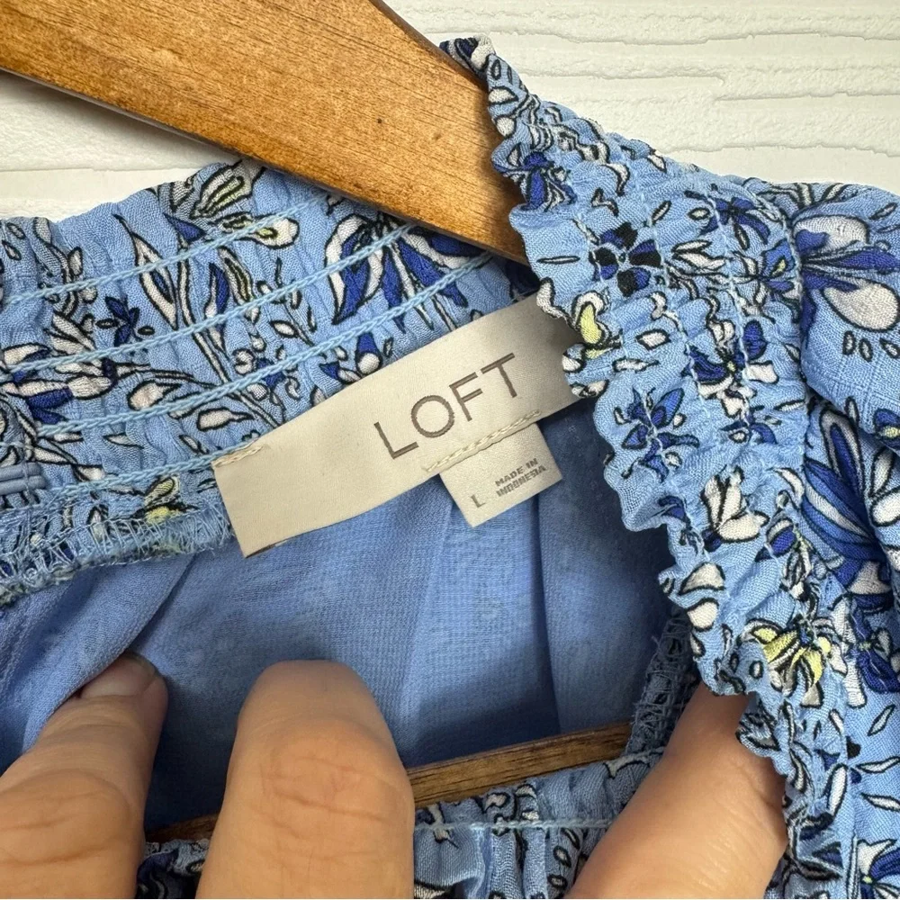 Loft‎ Womens Blouse Blue Floral Pattern Puff Sleeve
